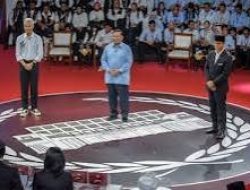 KPU Siapkan Podium dan Satu Mikrofon Pada Debat Ketiga Pilpres 2024