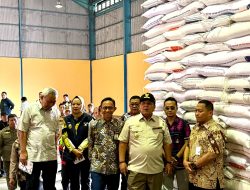 Sikapi Isu Kenaikan dan Kelangkaan Beras Skala Nasional, Gubernur Arinal Bersama Kepala BI Lampung Serta TPID Tinjau Pasar Panjang dan Gudang Bulog