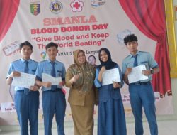 SMAN 5 Gelar Donor Darah, Kepala Sekolah : Bisa Jadi Gaya Hidup Siswa Mulai Umur 17 Tahun