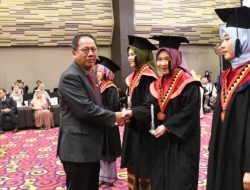 Ketua DPRD Lampung Hadiri Wisuda Sarjana ke-46 UTB Lampung