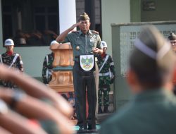 Upacara Bulanan, Danrem 043/Gatam Sampaikan Beberapa Penekanan Panglima TNI