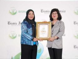 Walikota Bandar Lampung Eva Dwiana Berhasil Raih Penghargaan Special Awards BISRA 2024