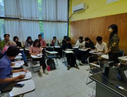 UPT Bahasa Gelar Pelatihan Bahasa Asing bagi Mahasiswa