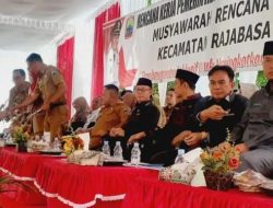 5 Anggota DPRD Hadiri Musrenbang di Lapangan SMP 1 Rajabasa