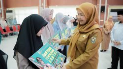 Walikota Eva Dwiana Salurkan Bantuan Dana Pendidikan Ke 1.000 Anak Pesantren