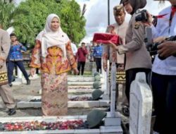 Peringati HUT ke-343, Walikota Bandar Lampung Bersama Forkopimda Ziarah Makam Pahlawan