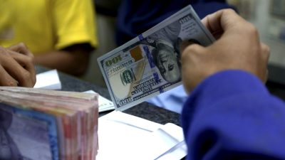 Nilai Tukar Rupiah Ditutup Terlemah Sejak Mei 2025
