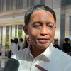 Menhut Raja Juli Main Domino Bareng Tersangka Pembalak Liar