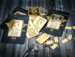 Harga Emas Antam Meroket, Galeri24 Turun, UBS Naik Tipis