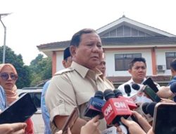 Presiden Prabowo Targetkan 330 Ribu Sekolah Dapat Smart TV Tahun Ini, 1 Kelas 1 Layar