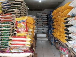 Pemerintah Perpanjang Bansos Beras 10 Kg Hingga Desember Guyur Senilai Rp13,8 Triliun