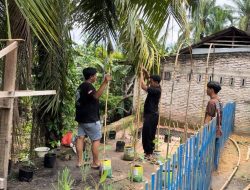 MAHASISWA KKN 2025 UNIVERSITAS LABUHANBATU (ULB) CIPTAKAN INOVASI BEDENGAN DARI SABUT KELAPA DI DESA PONDOK BATU