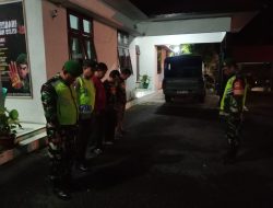 Babinsa Koramil 03/Sibolangit Pimpin Patroli Pos Kamling, Wujud Nyata TNI Bersama Rakyat Jaga Keamanan Malam