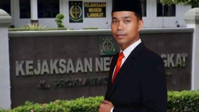 Aktivis Soroti Kinerja Kasi Pidsus dan Kajari Langkat, Desak Penuntasan Kasus Dugaan Korupsi Smartboard