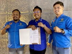 Randi Permana Terima SK Definitif Ketua DPD KNPI Binjai