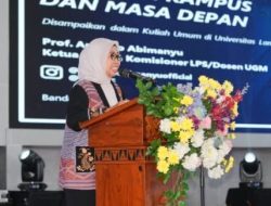 Kuliah Umum di Unila, Anggito Tekankan Bekal Jadi Pemimpin
