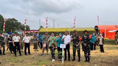 Dandim 0209/LB, Letkol Kav Hanung Kaptiaji Tanam Pohon Bersama Warga Tandai Pembukaan TMMD Ke-130 di Labusel